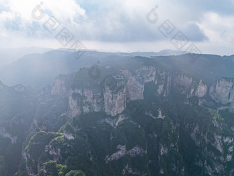 山西晋城王莽岭太行山下午图片