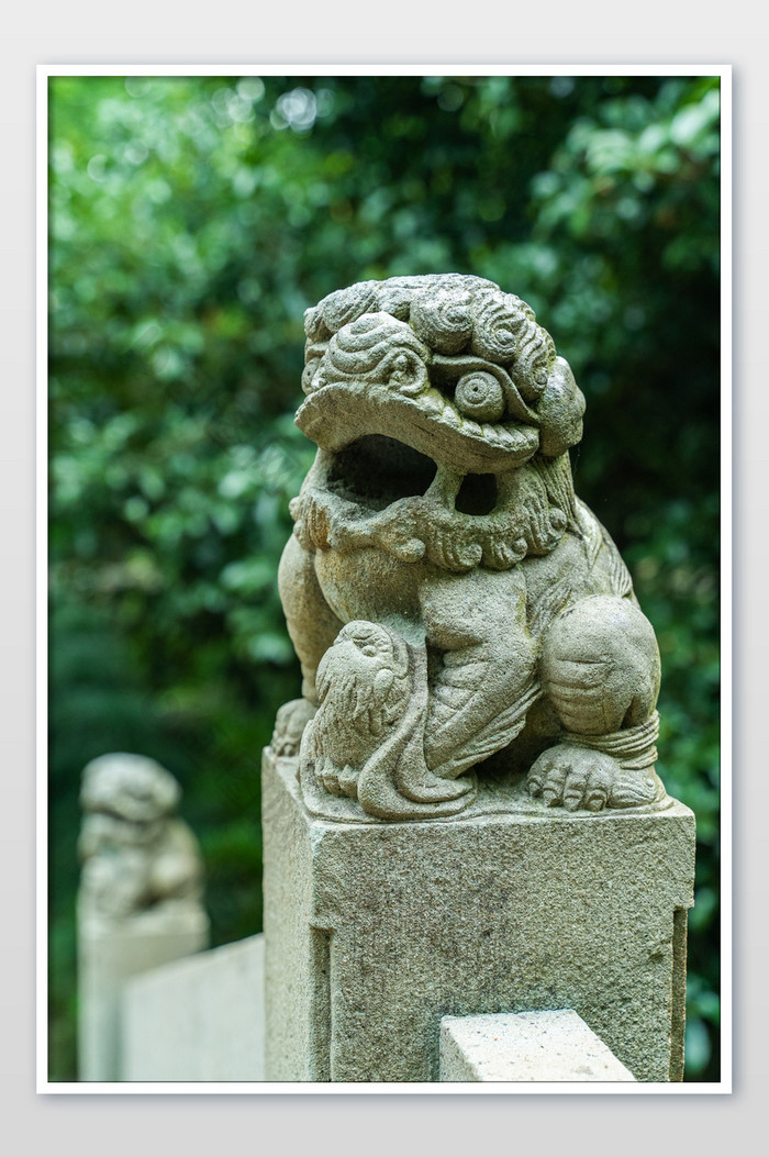 公园古色古香城市建筑石狮子摄影图