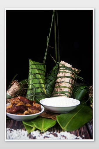 端午节传统美食粽子和食材摄影图片