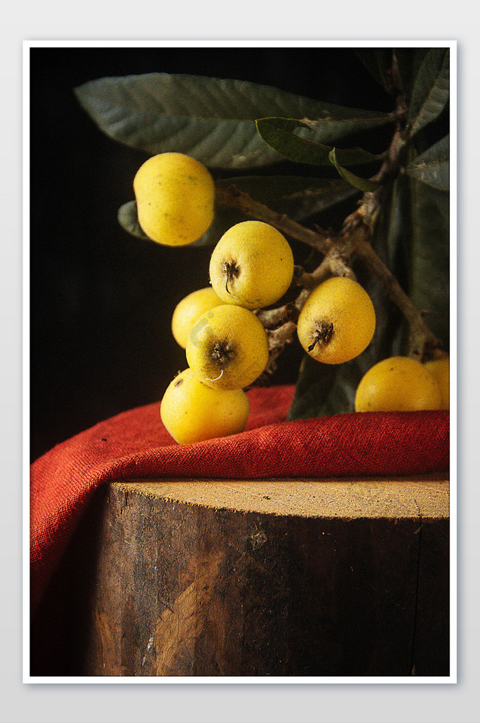 夏季水果枇杷摄影图