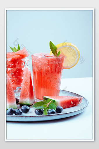 清凉夏日西瓜块西瓜汁摄影图片