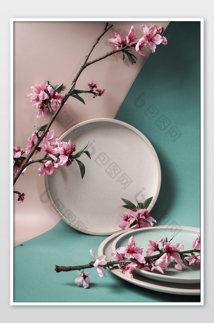 创意气质桃花陶瓷餐具静物摄影图片图片