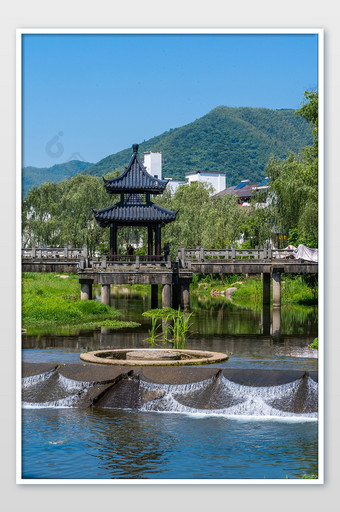 城市中式凉亭建筑河流高清图摄影图图片