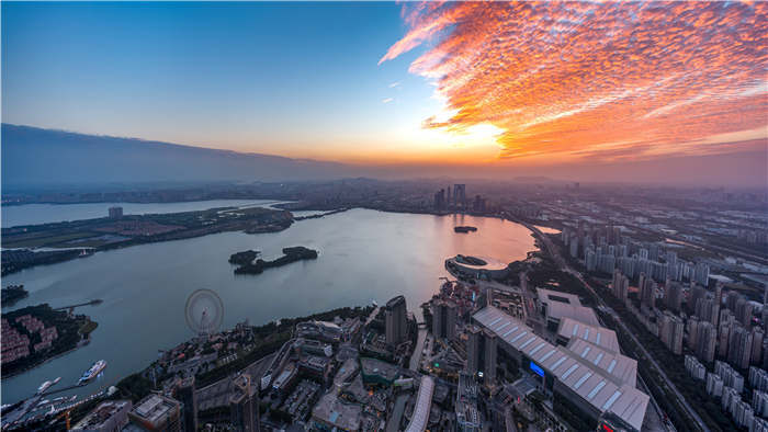 摇滚大气管弦开场配乐