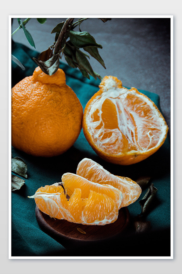 美味新鲜柑橘果肉摄影图片