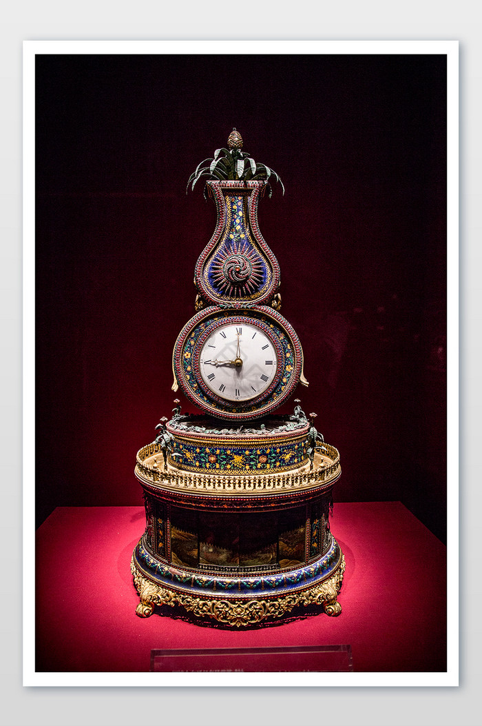 北京故宫博物院珐琅瓷器钟摄影图片