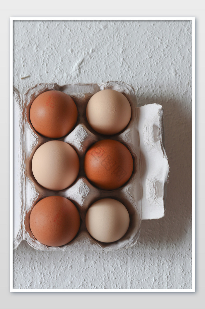 农家鸡蛋洋鸡蛋对比图图片