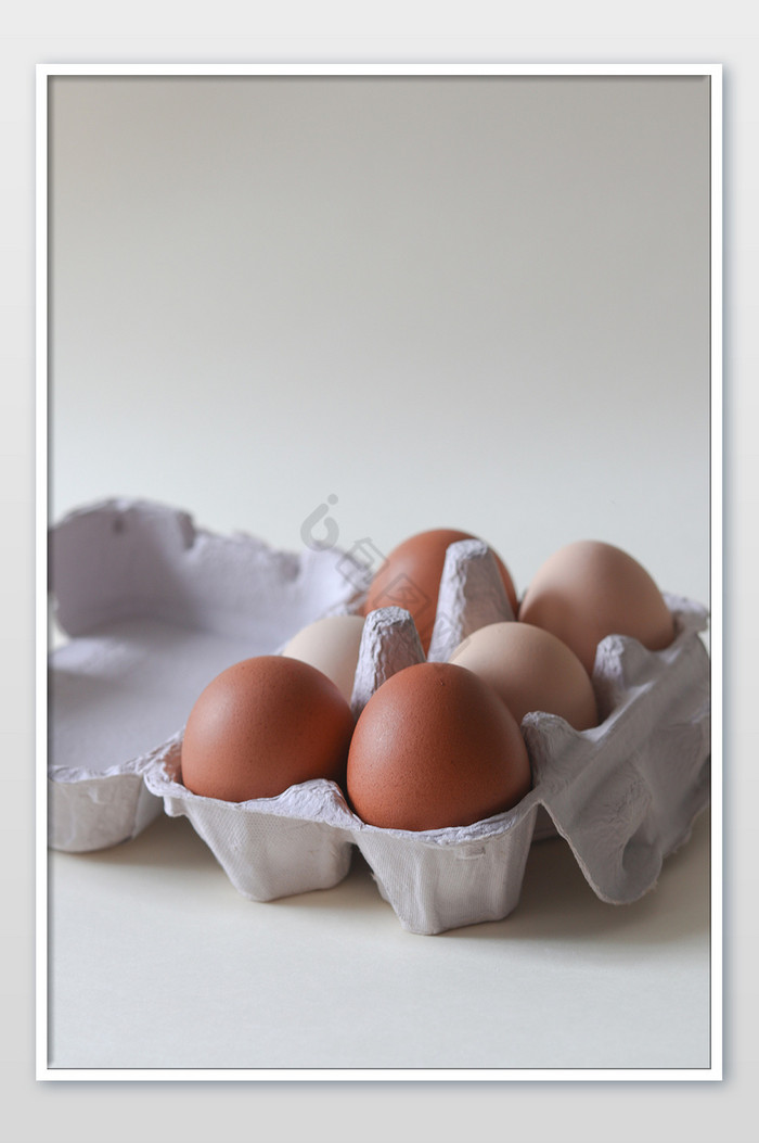 农家鸡蛋洋鸡蛋对比图竖图图片