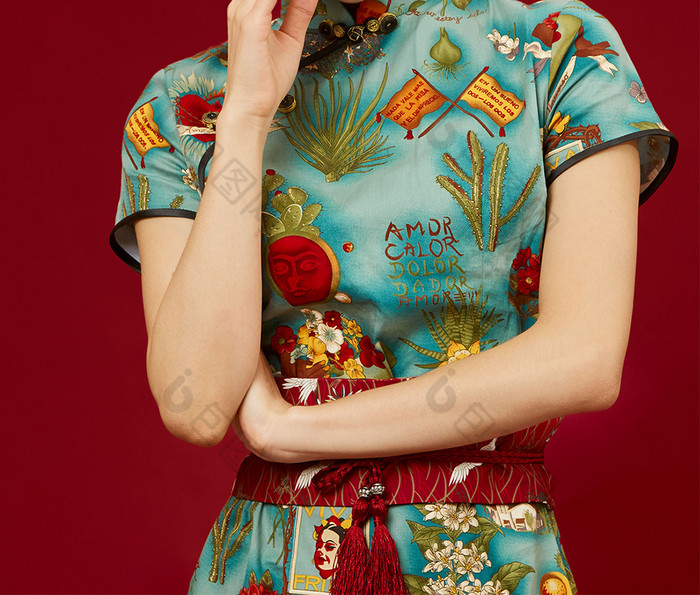 国潮丸子头美女旗袍中国风手机壁纸