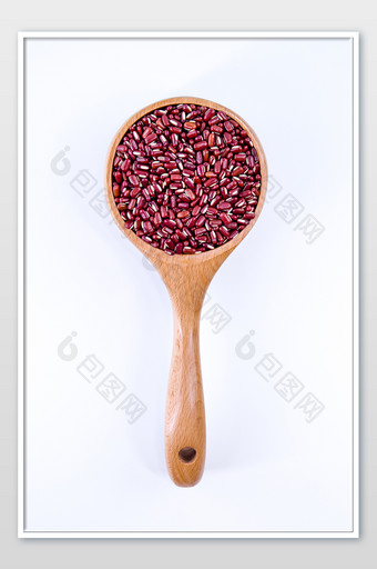 勺子里的红小豆粮食农作物图片