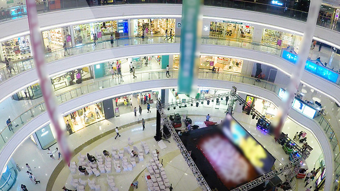 4k大型商场内部场景购物人流拍摄