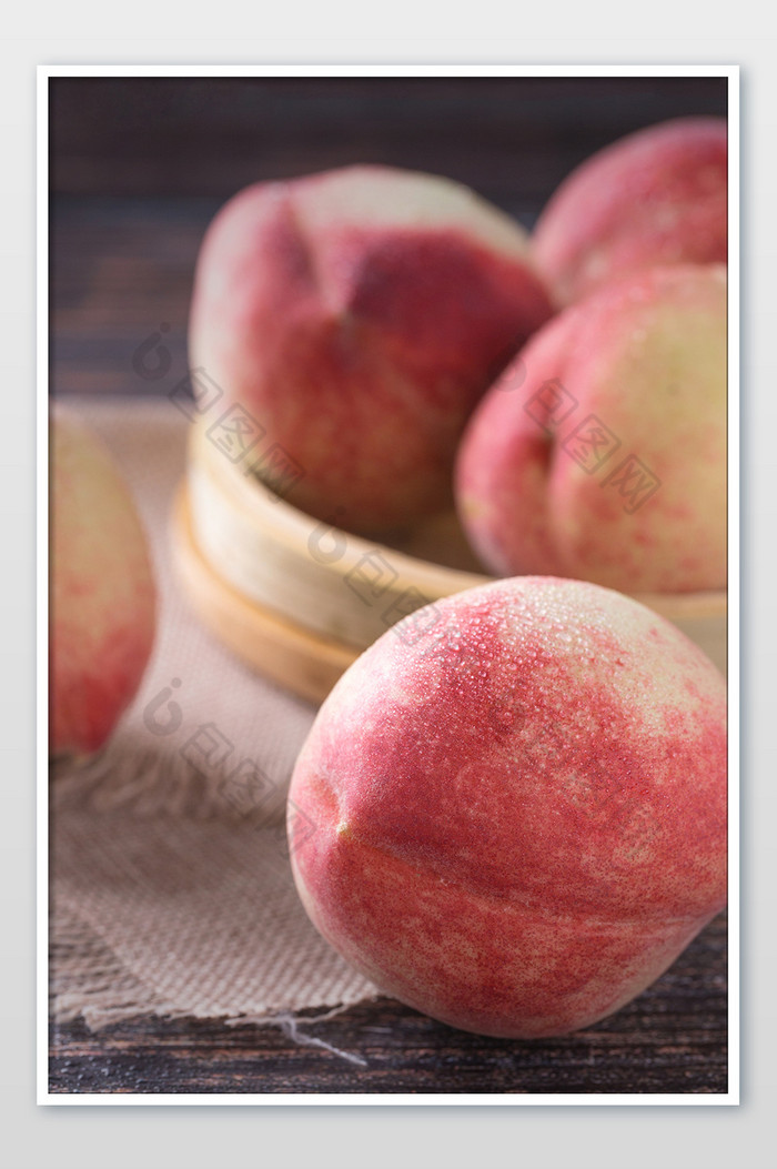 鲜桃子新鲜水果特写图片图片