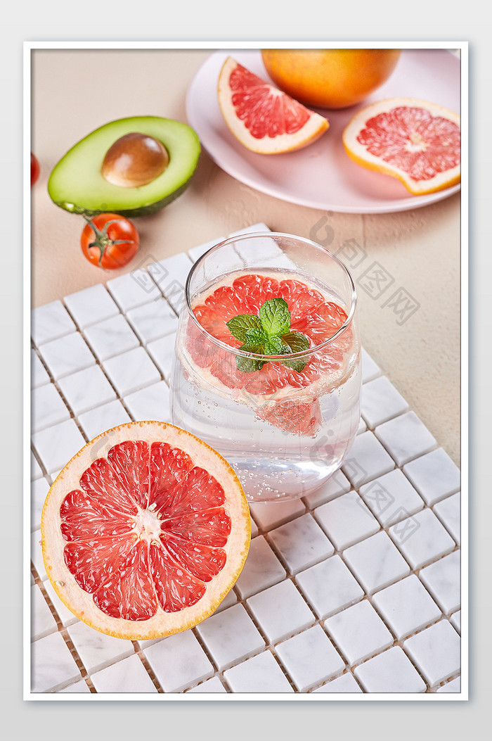 红色西柚柚子饮料汽水水果新鲜美食摄影图片