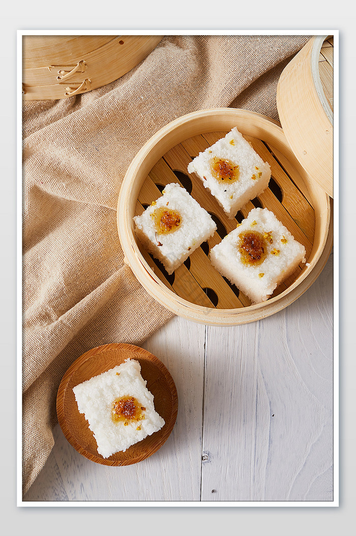 白色桂花糕蒸笼甜品小吃米糕点心美食图片