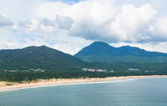 大鹏新区西冲海边旅行全景雨后生机