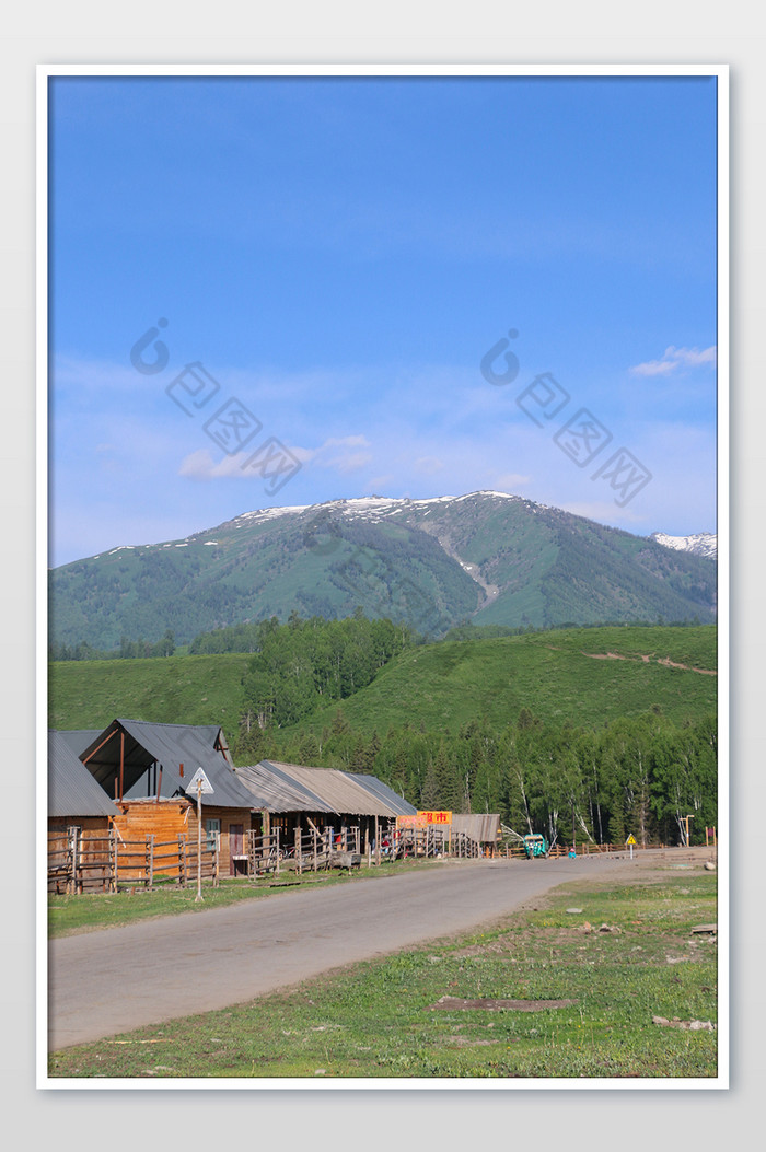 新疆禾木蓝天白云雪山摄影图图片图片