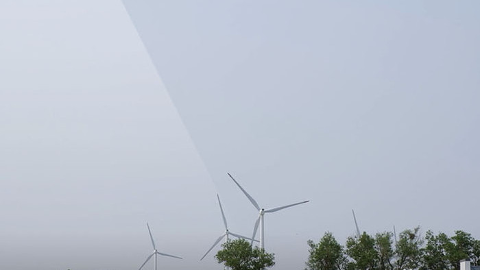 高清实拍新能源风力发电风车