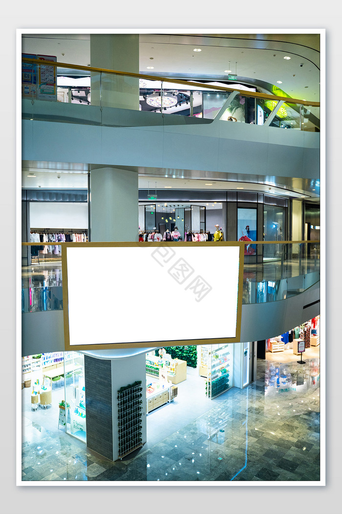 商场LED屏幕空白屏幕广告牌摄影图图片