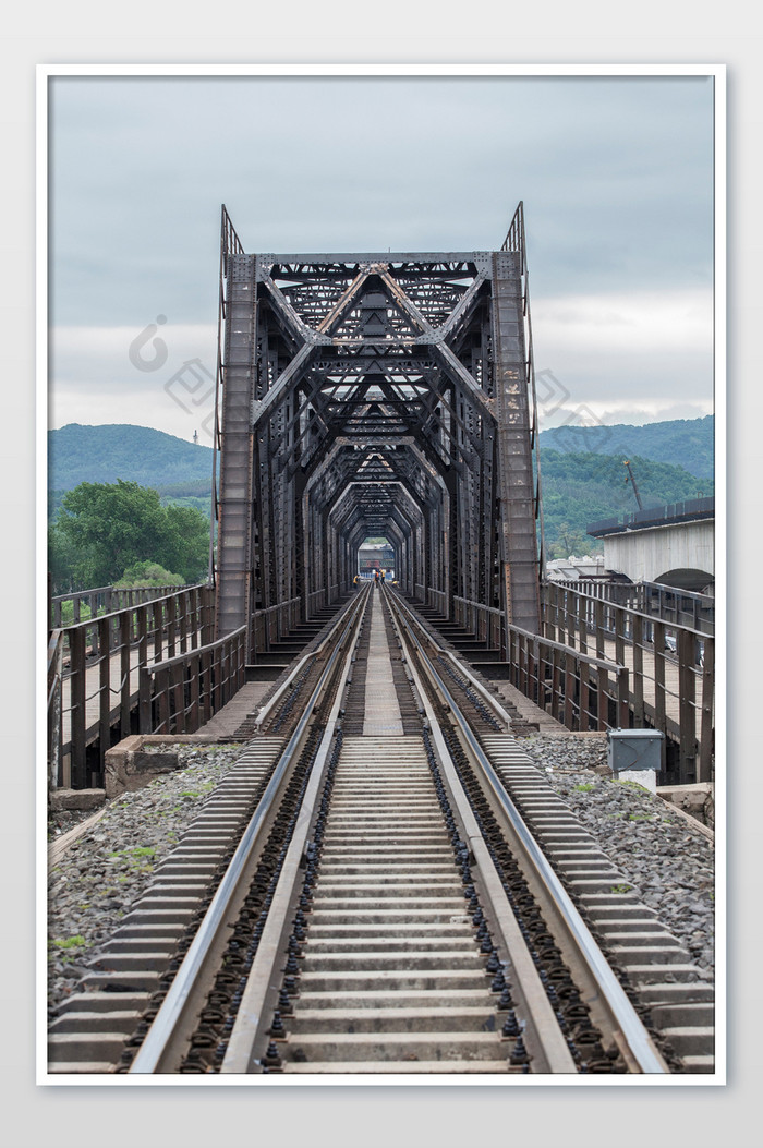 近代钢结构桥梁摄影图片