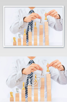 商务人士国际象棋搭建商务金融风格图片