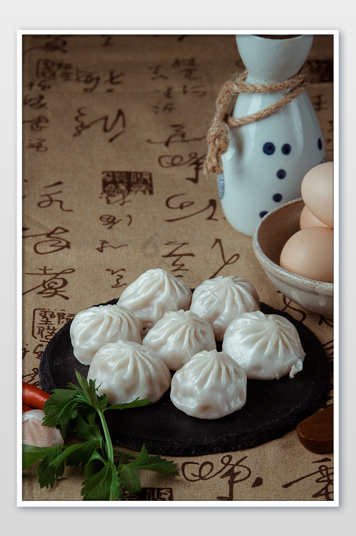 中式美食小笼包子摄影图片