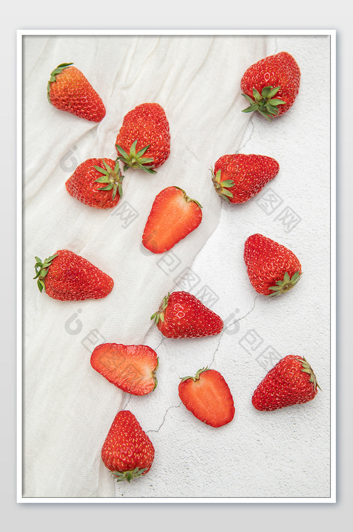 时令水果清爽新鲜草莓创意摄影图片