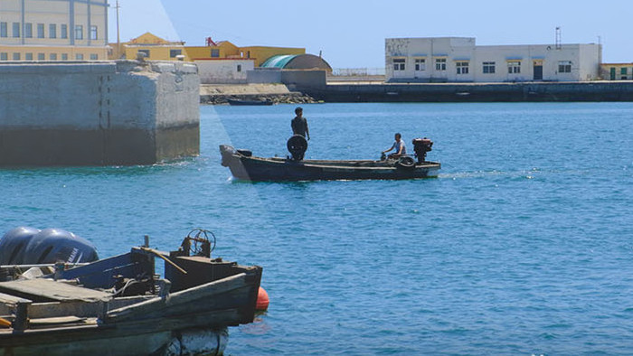 海岸渔港码头渔船渔民养殖业渔业网箱鱼排