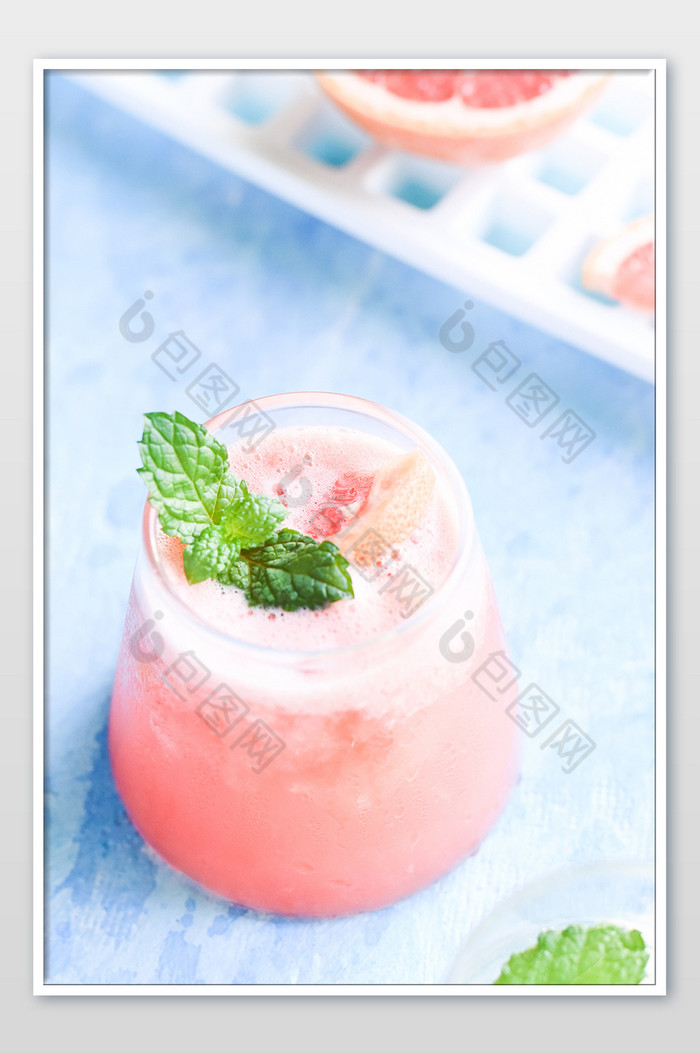 清新粉色果汁图片