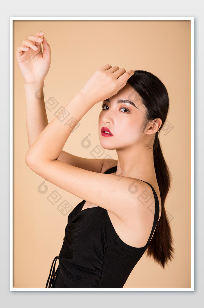 【性感女性时尚写真侧面特写摄影】图片下载-包图网