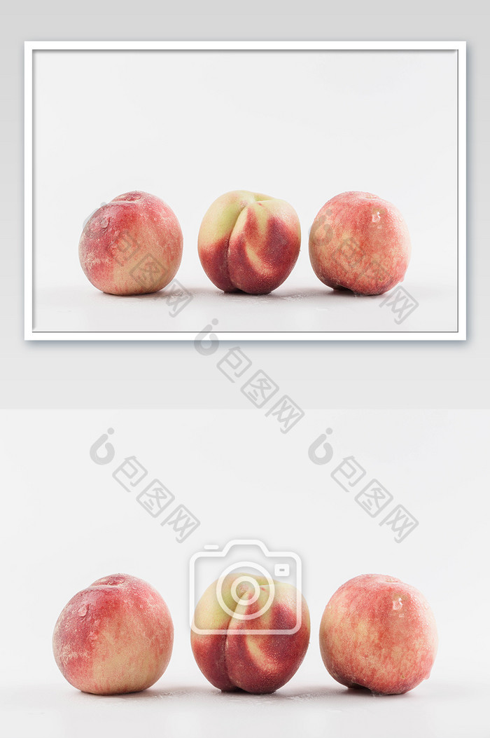 白色背景上的新鲜桃子摄影图