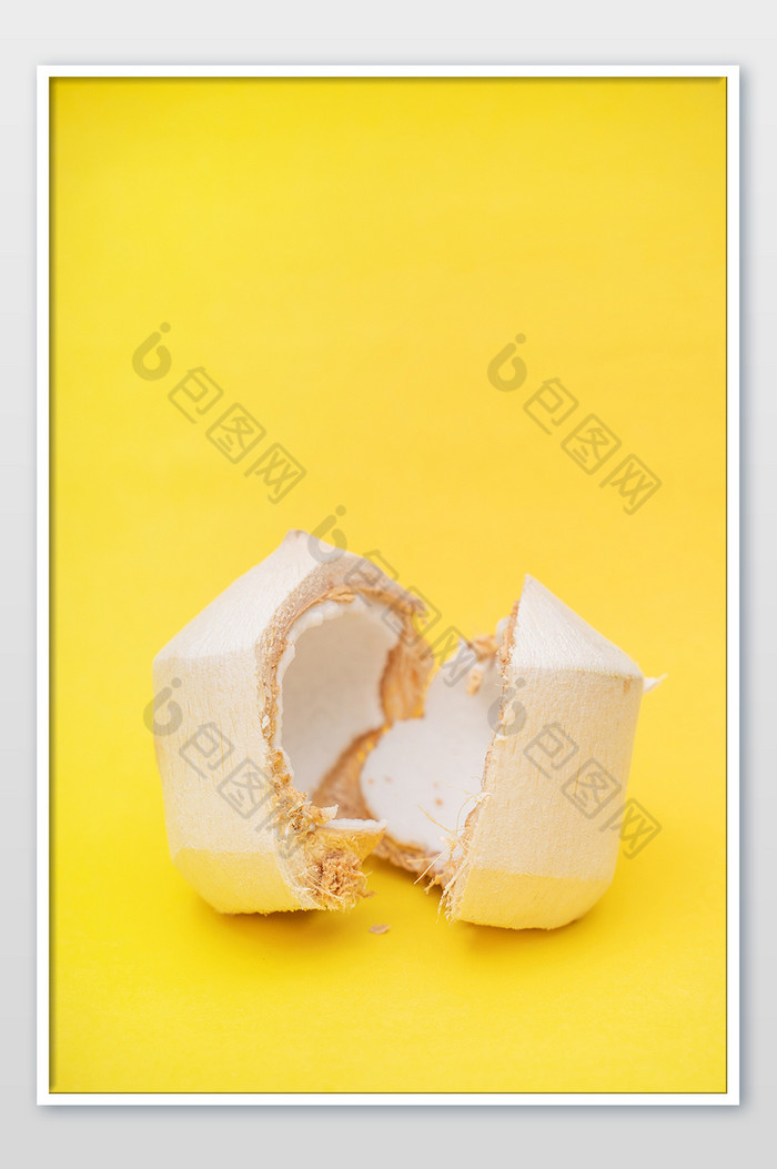 椰果椰子时尚椰肉摆拍营养黄背景摄影图图片图片