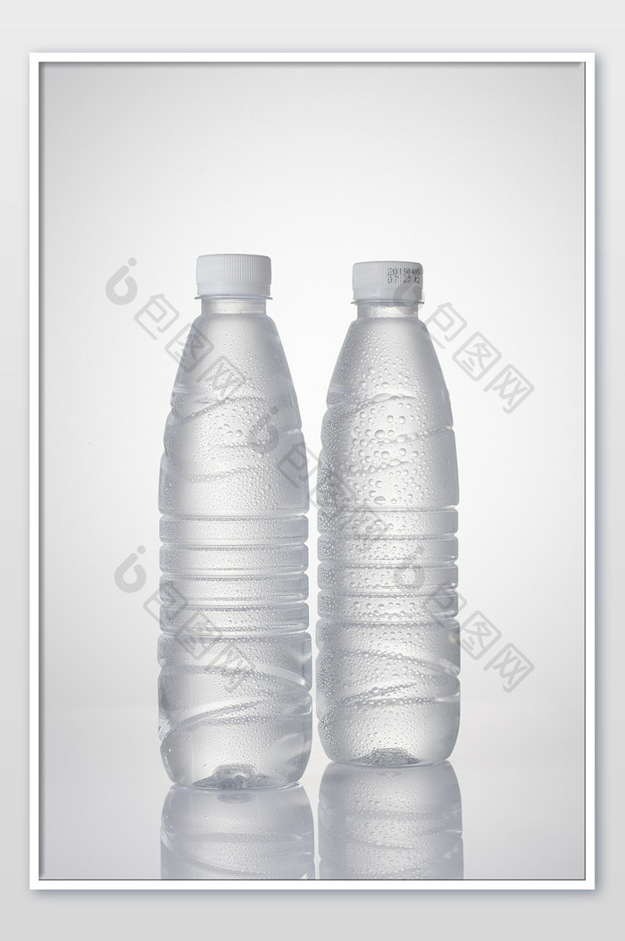 清爽纯净水瓶子机样素材摄影图片