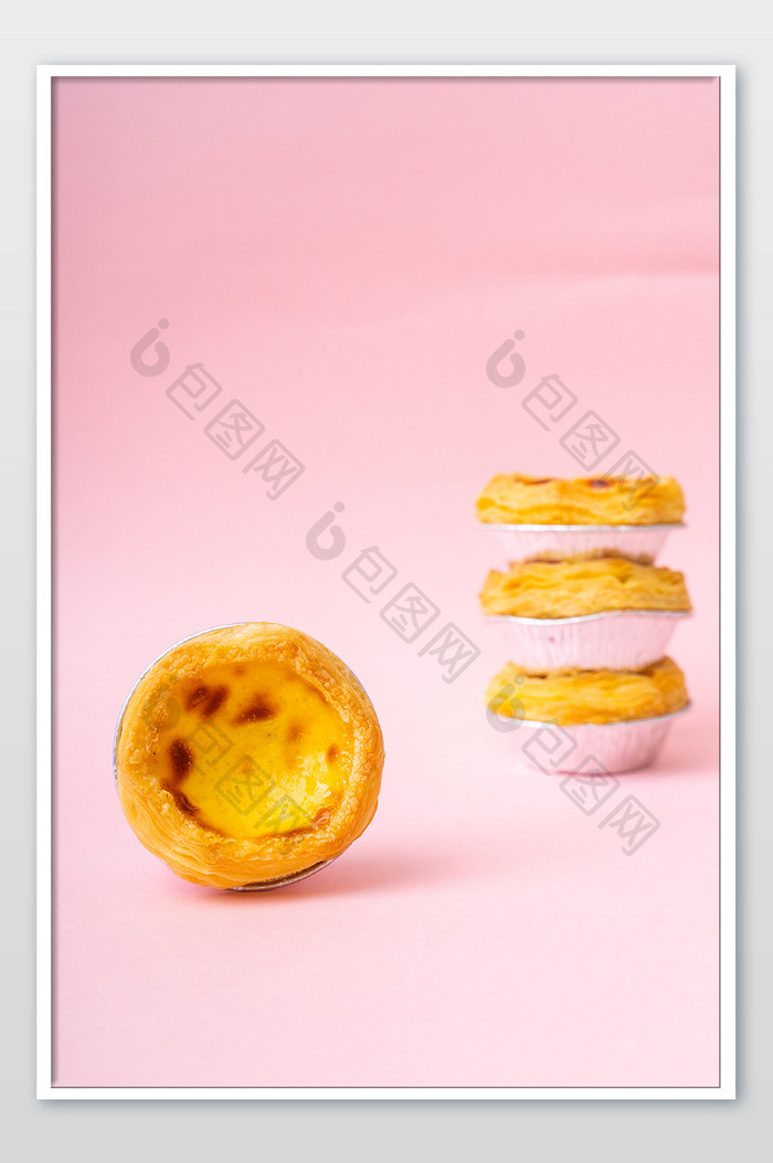 西式糕点甜品美味点心时尚粉色蛋挞摄影图