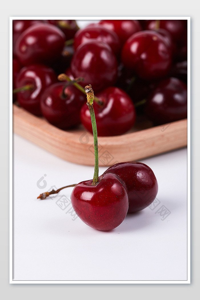 红色樱桃车厘子水果新鲜美食摄影图片