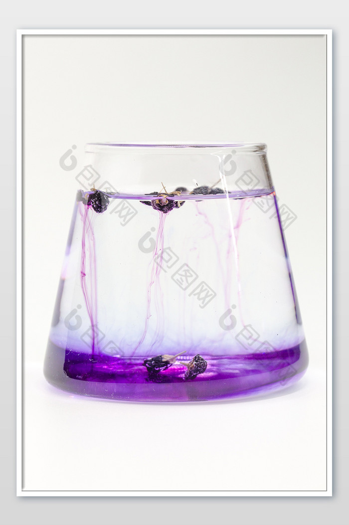 黑枸杞泡水透明玻璃杯图片图片