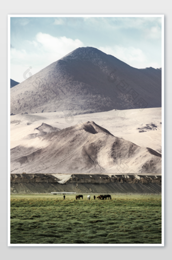 高原戈壁草原牧民照片图片