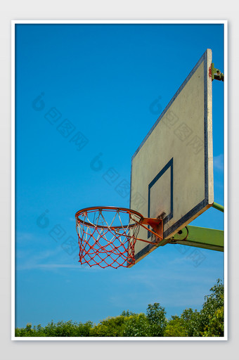 校园篮球框运动清新蓝天唯美篮板图片