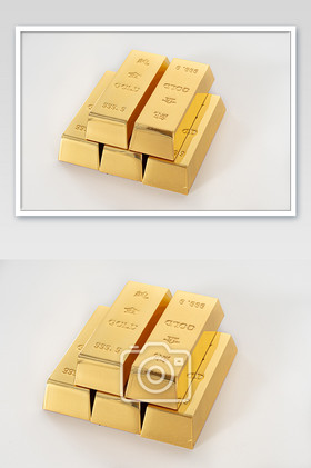 堆叠两层的金条