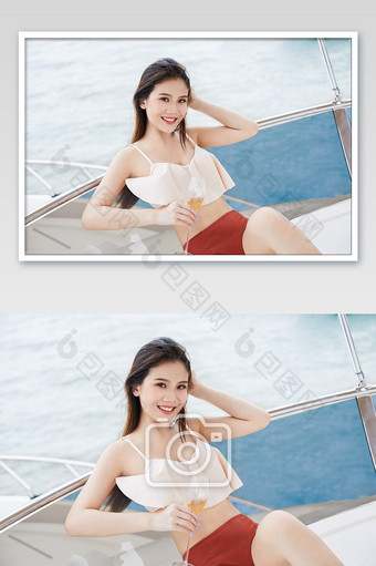 夏天海滨游艇甜美微笑泳装比基尼美女图片