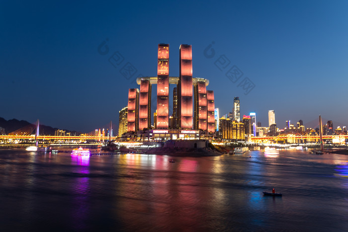 重庆朝天门来福士夜景图片素材