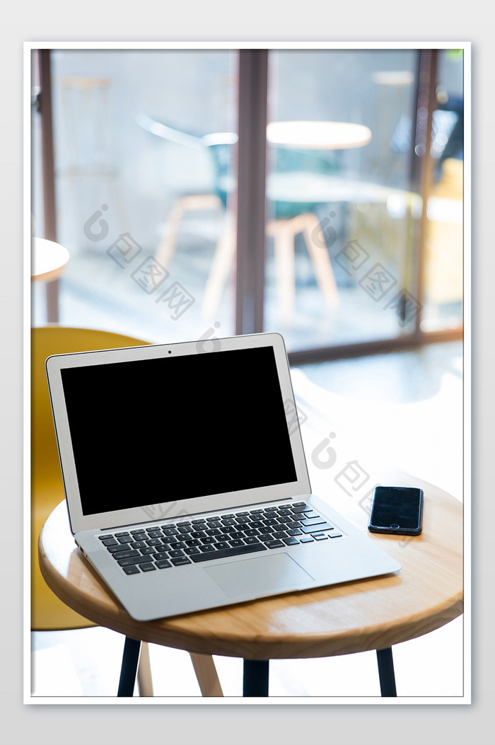 商务办公笔记本电脑手机桌面摄影图片