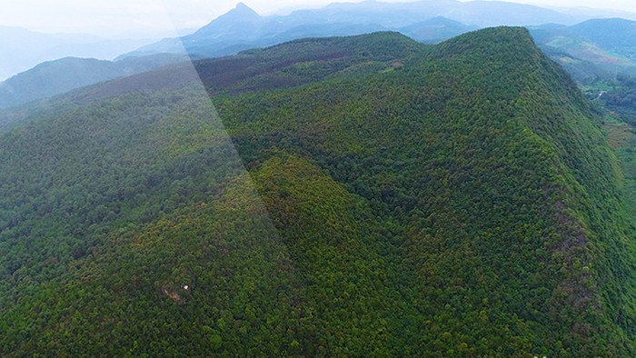 航拍4k险峻的山脉