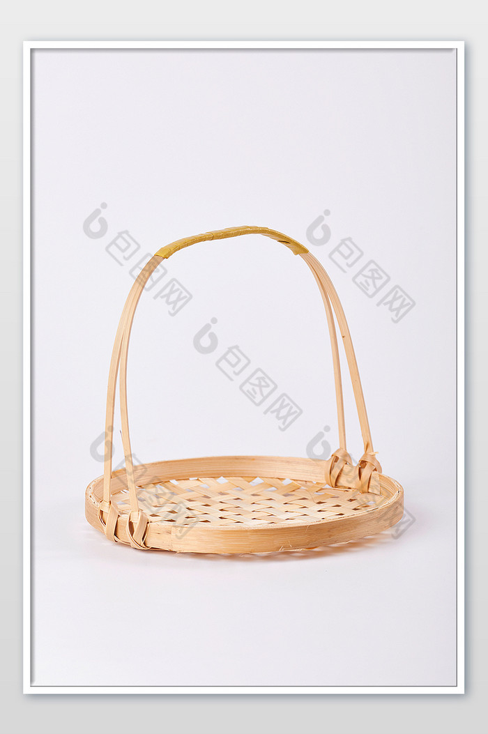 竹篮篮子白底竹筐手工艺品摄影图片图片