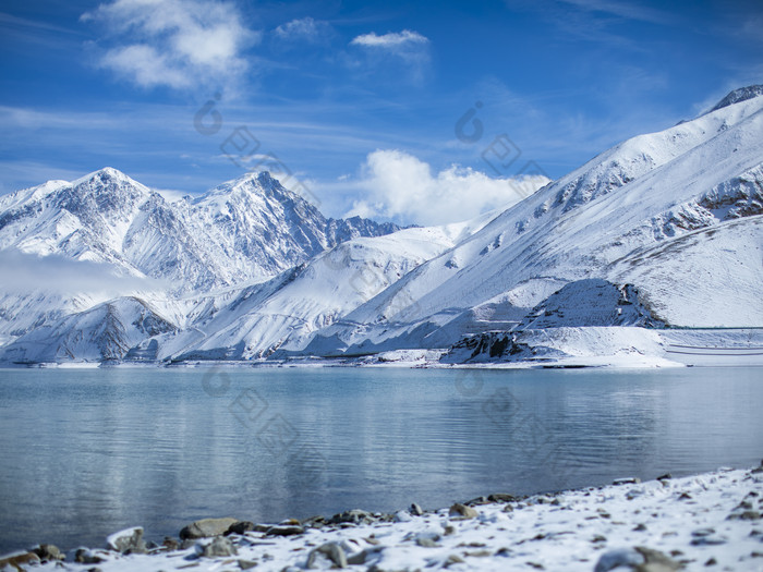 新疆帕米尔高原昆仑雪山白沙湖风光图片素材