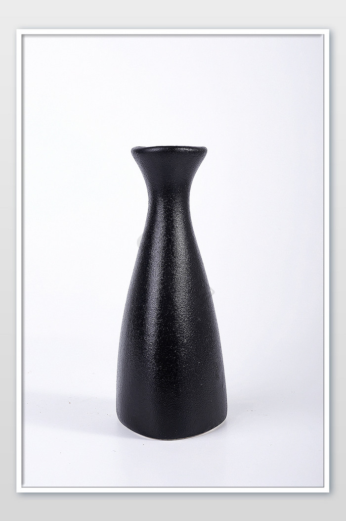 黑色酒壶烧酒杯陶瓷手工艺品白底摄影图片