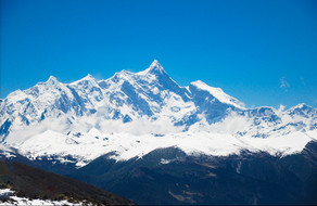 西藏色季拉山雪山图片