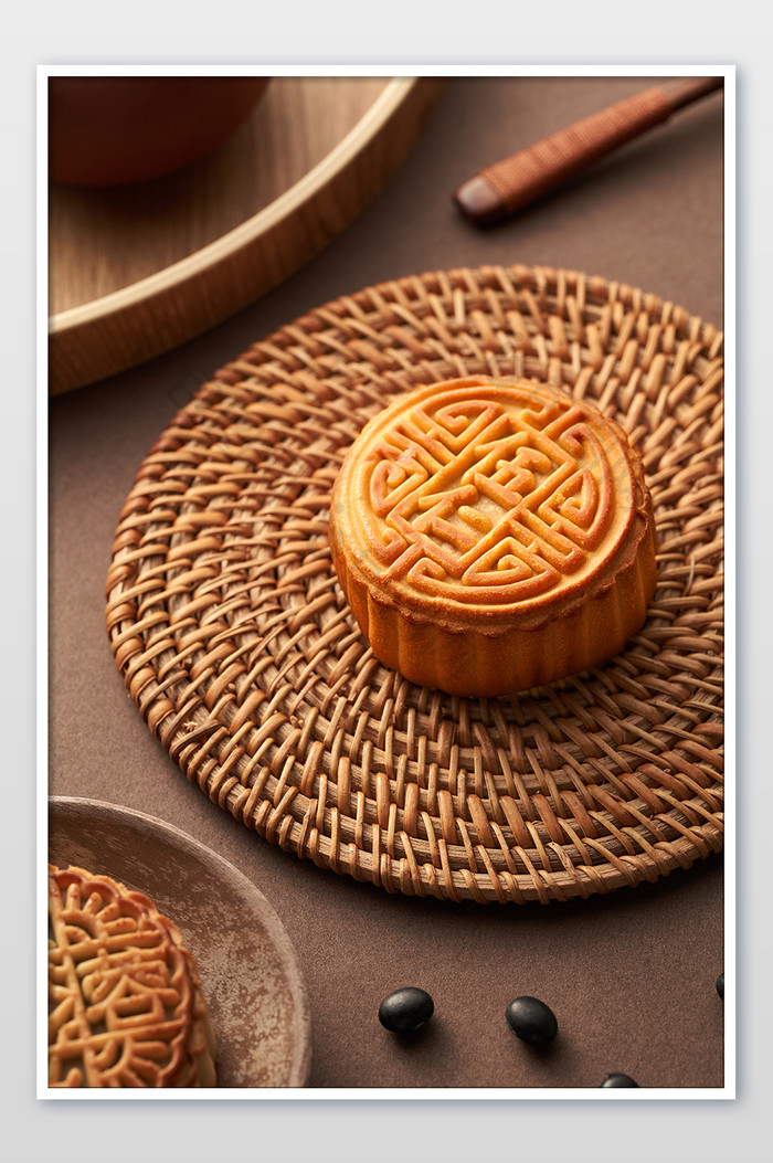 传统五仁月饼团圆图片