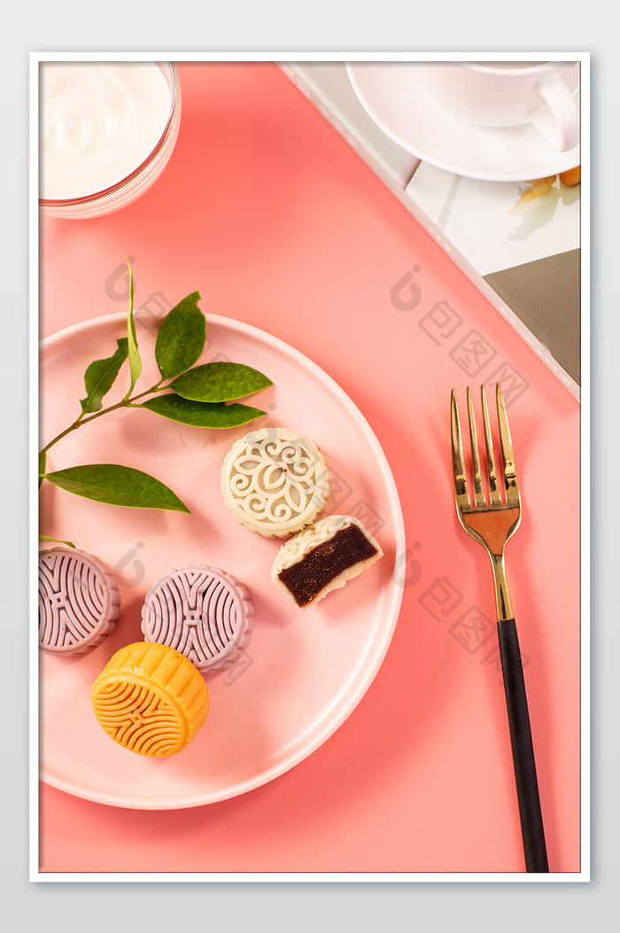 小清新背景美食中秋月饼摄影图