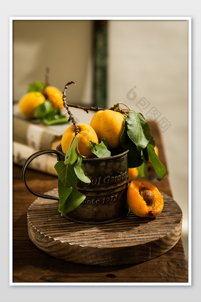 黄色杏子水果美食复古摄影图片