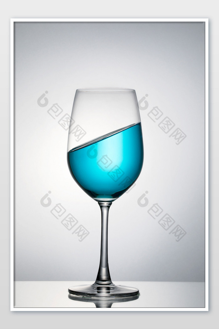 高清酒杯玻璃杯创意摄影图片图片